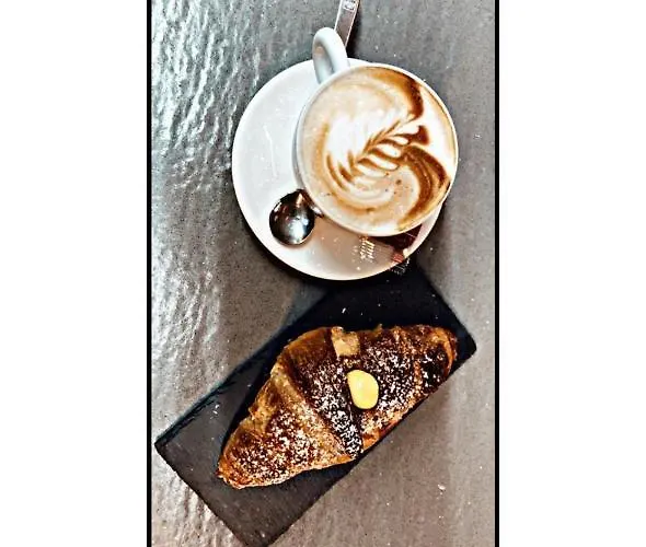 فندق مبيت وإفطار Il Caruggio Rooms&breakfast فاراتسي