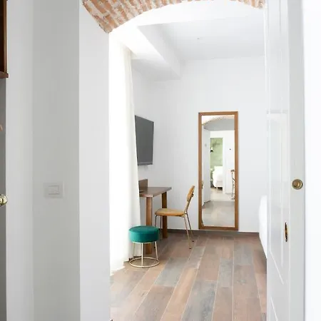 Nocleg ze śniadaniem Il Caruggio Rooms&breakfast 4*